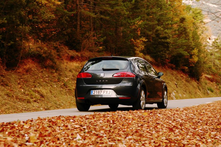  Seat Leon 2005 года  (фото 115 из 126)
